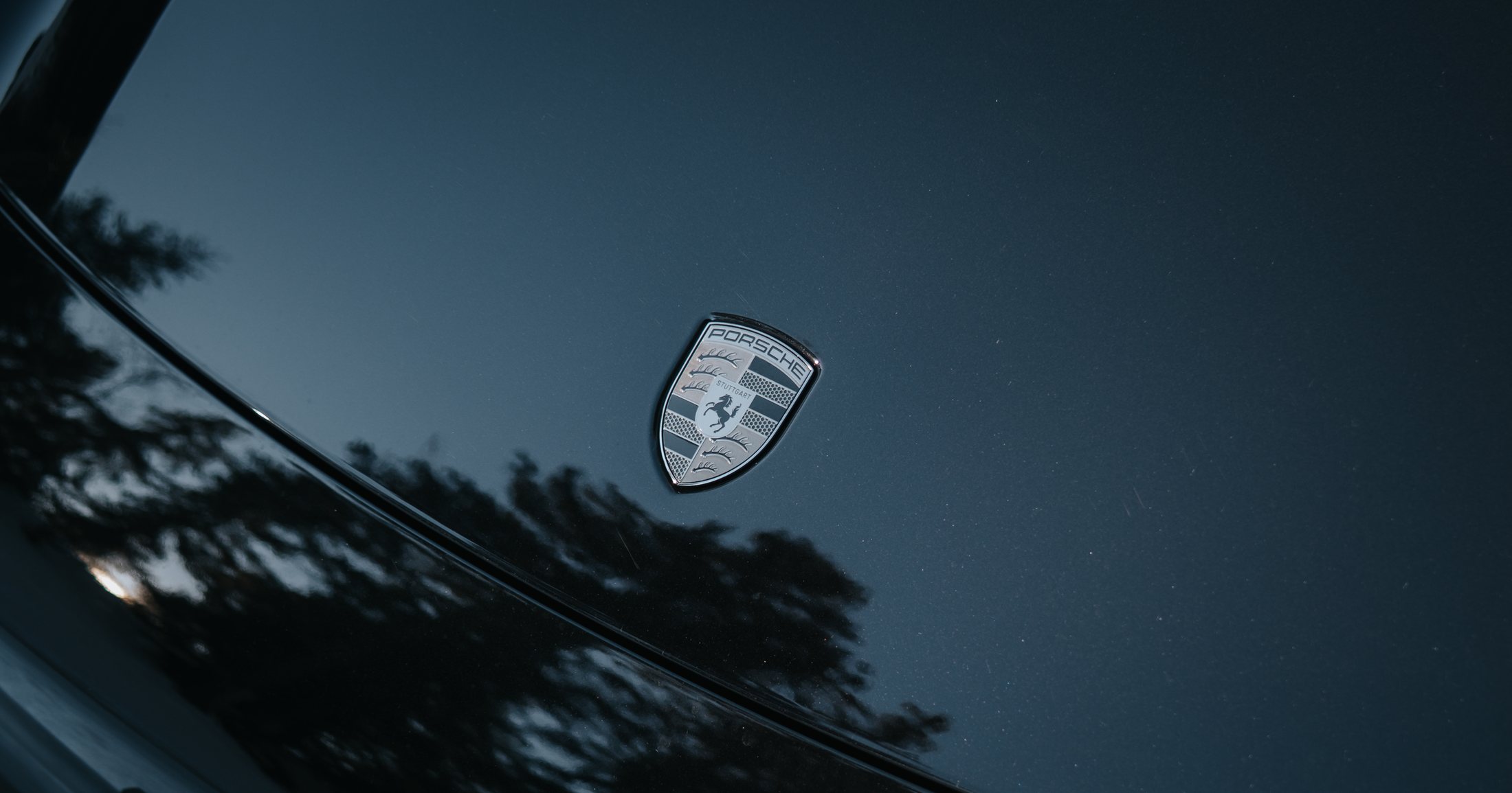 Porsche France emblem