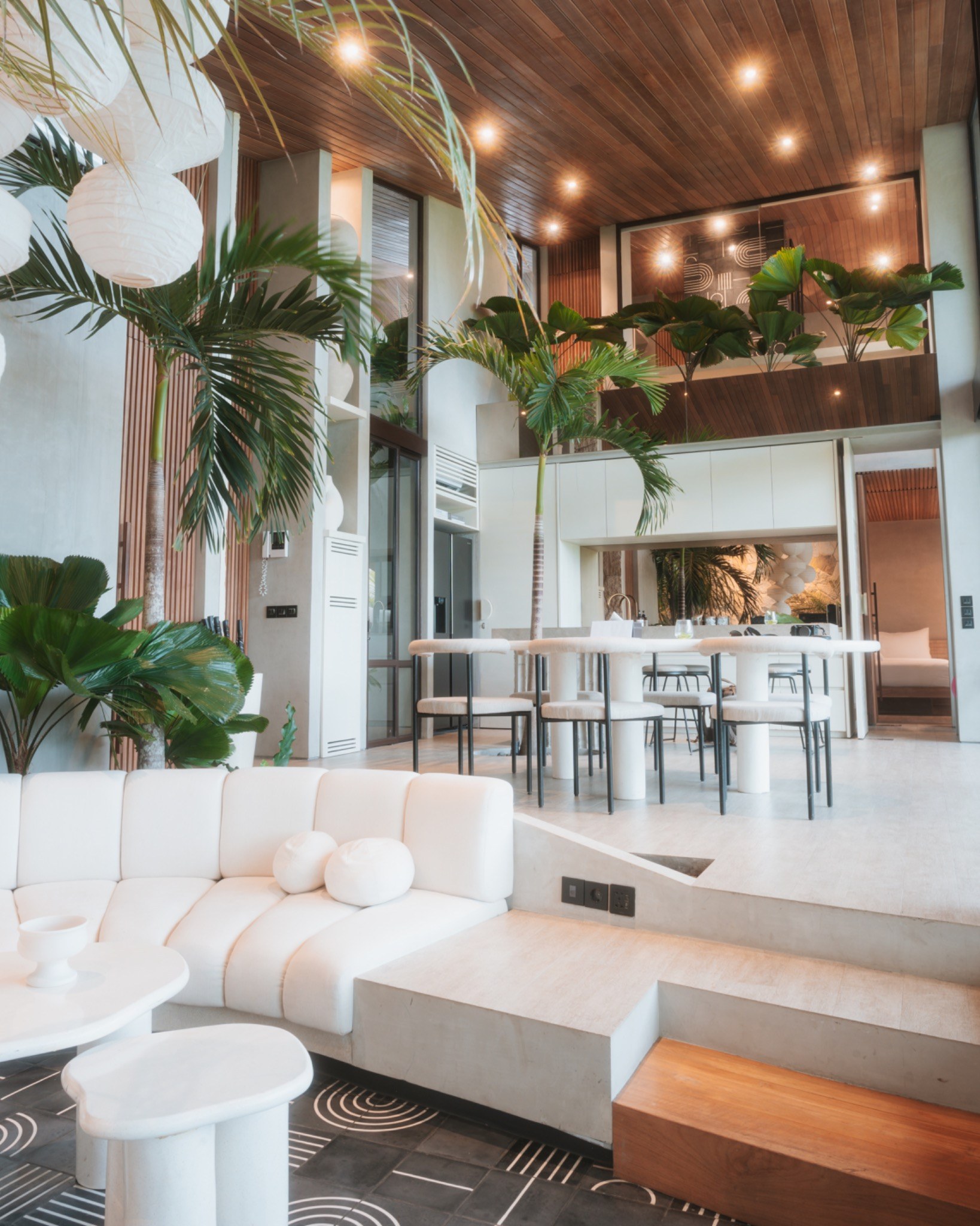 Villa Caligo bright interior lounge